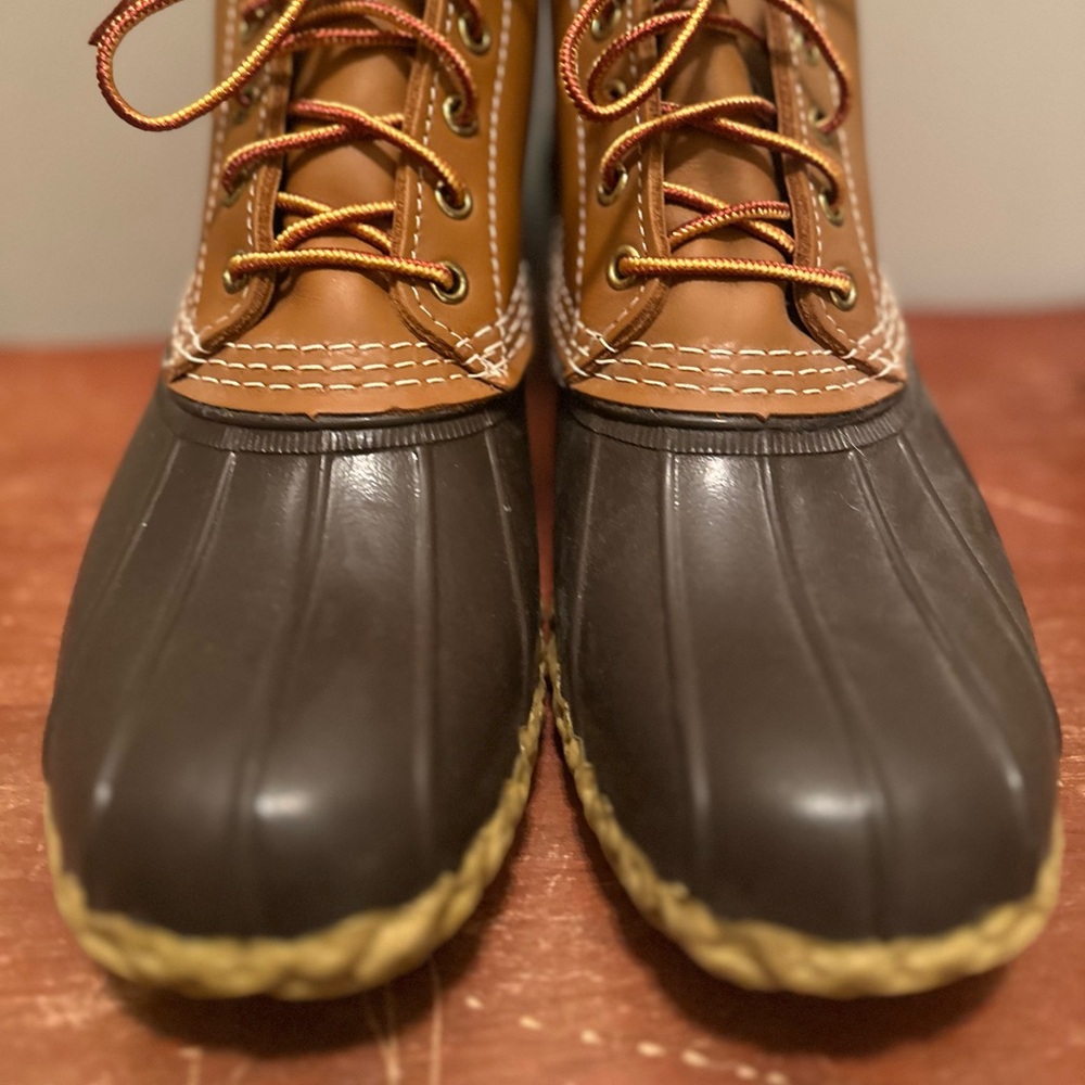 L.L. Bean Men’s  Brown and Tan Ankle Booties - Picture 4 of 11